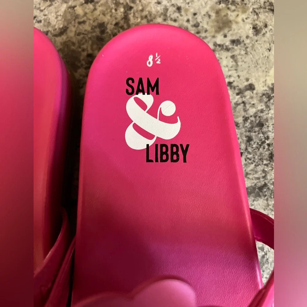 Sam & Libby Women's Alexandra Thong Footbed Sandal - Picture 9 of 9